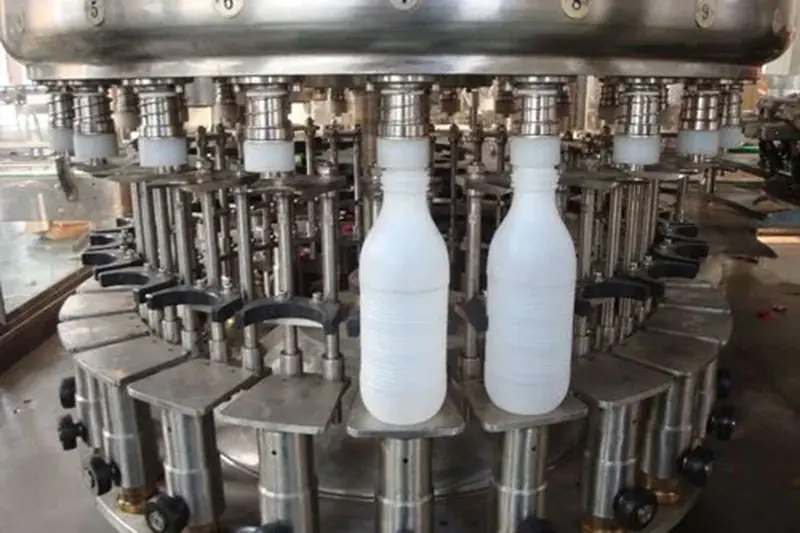Milk bottling machine